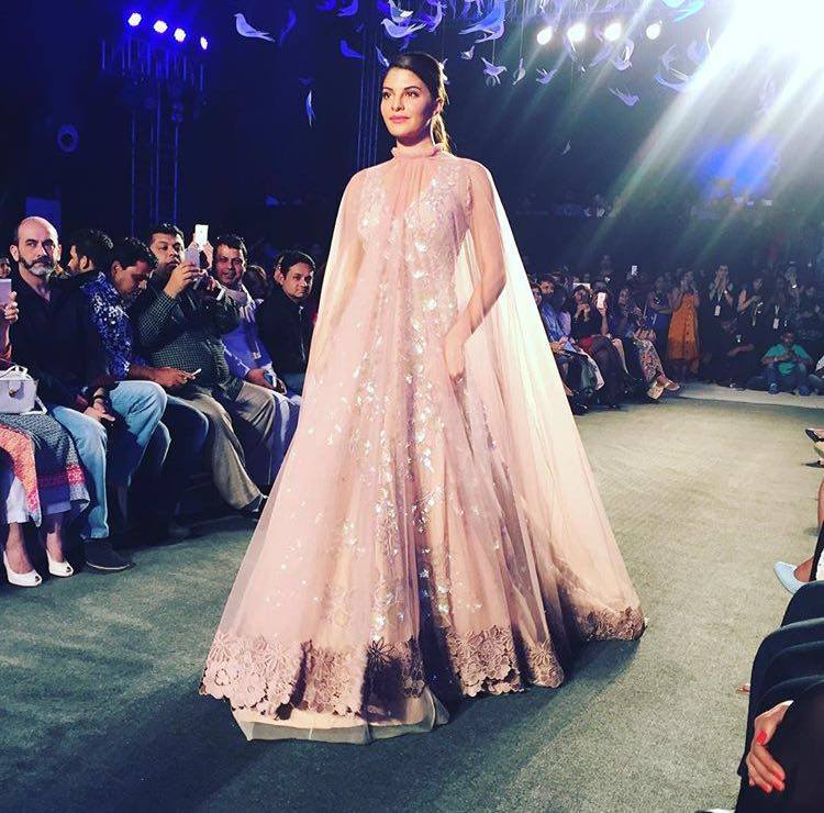 indo western dresses by manish malhotra