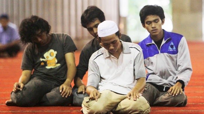 Cerdas Beragama di Tengah Masyarakat Umum, Ini Cara Ulama Melihat Perbedaan Amaliah