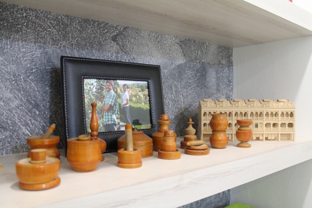 HOME INTERIOR DESIGN SERVICES by Rameson Nallusamy