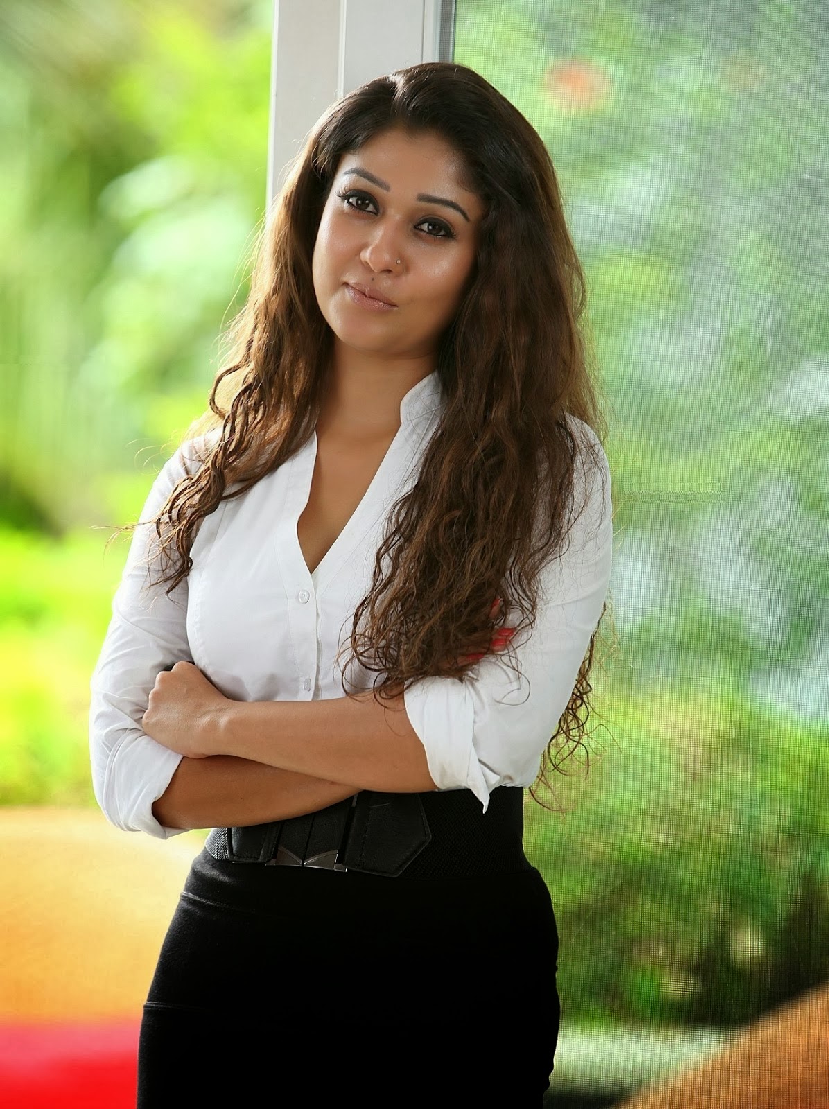 Nayantara Smoking Hot Legs Show In Tamil Film Aarambam | Beautiful