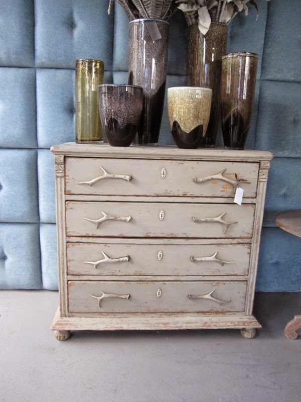 Do you dare to put the horns?