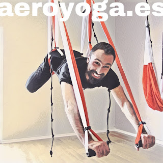 /yoga-aereo-noticias-argentina-ser-profesor-aeroyoga-aeropilates-fitness-fly-flying-gravedad-gravity-hamaca-columpio-trapecio-trapeze-profesorado-salud-belleza-tendencias-prensa-trending-exercice-ejercicio-adelgazar-coach-coaching-crecimiento-cordoba
