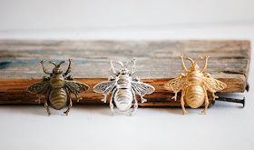 https://www.etsy.com/listing/232217031/bee-brooch-forest-creature-nature-study?ref=shop_home_active_1&ga_search_query=tie%2Bpin