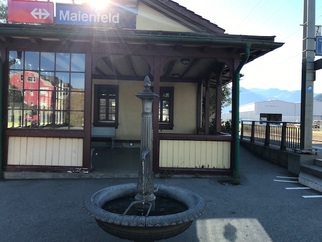スイス　マイエンフェルト駅