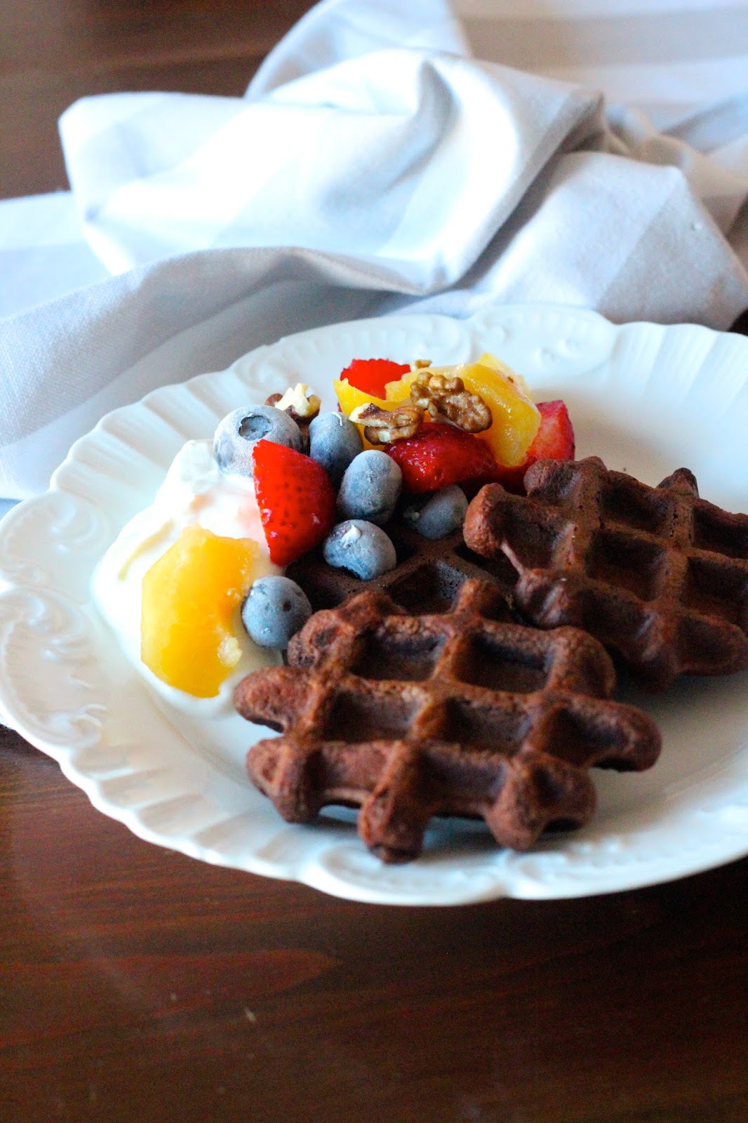 Waffles de Chocolate e Nozes