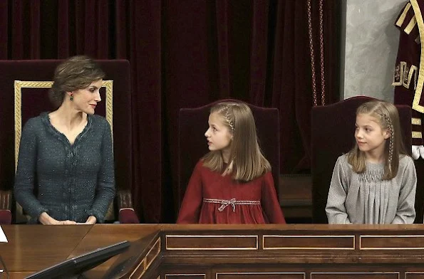 Queen letizia wore Felipe Varela dress, Princess Leonor wore Nanos Dress, Princess Sofia wore Nanos dress, Magrit pumps, Felipe Varela Clutch Bag