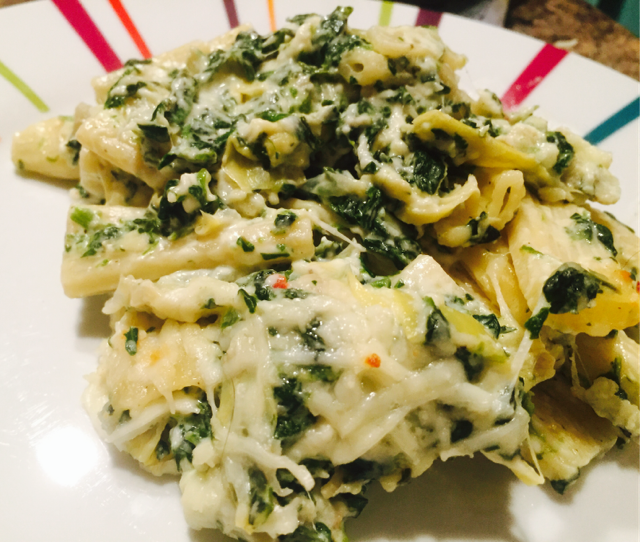 Light Spinach and Artichoke Dip Pasta