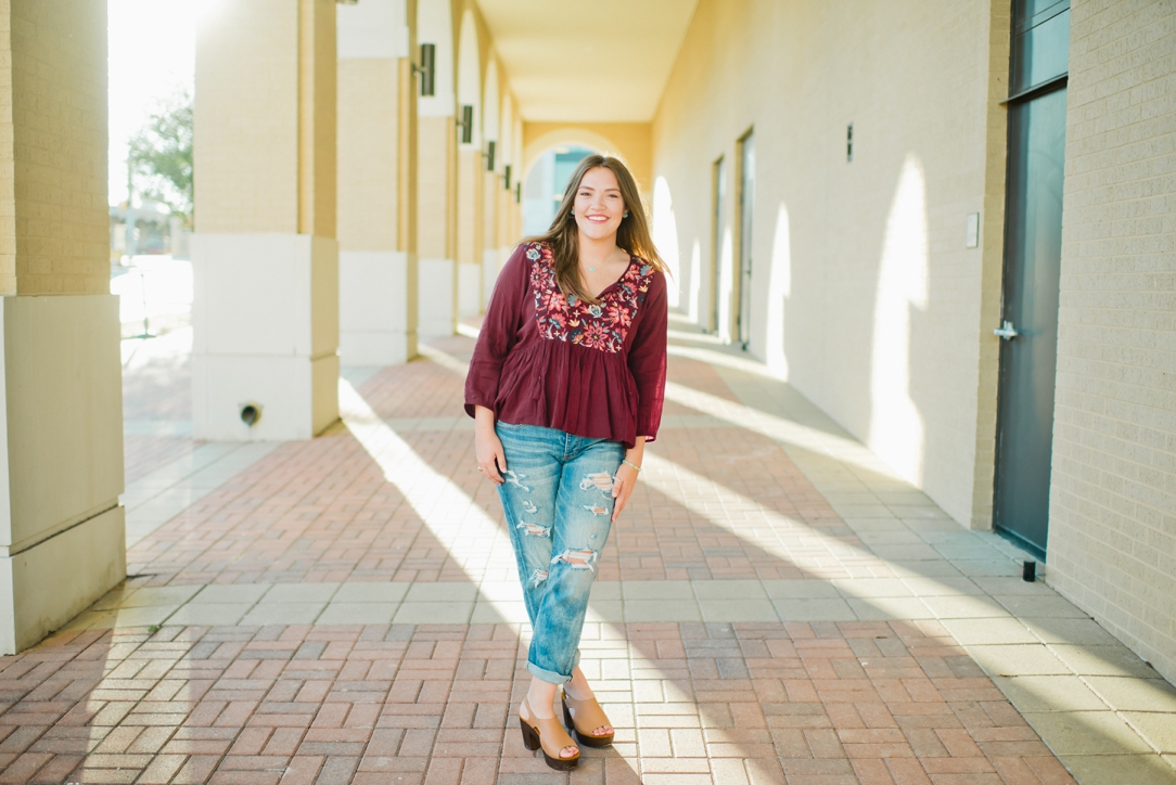 Hill Country Housewife: Texas State Graduation Pictures | Cassie