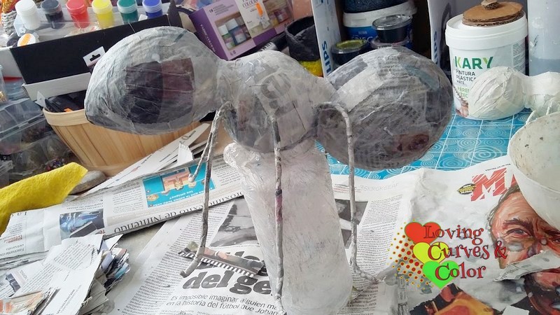 Hormigas-decorativas-cartapesta