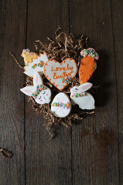 Easter egg cookie,,Easter bunny cookie,chick cookies.royal icing flowers,Easter cookies ideas, Easter cookies, Vintage Easter cookies, royal icing flowers,cookie decorating blogs, cookie decorating ideas