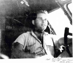 Robert Lewis (capitan - copiloto, Enola Gay)