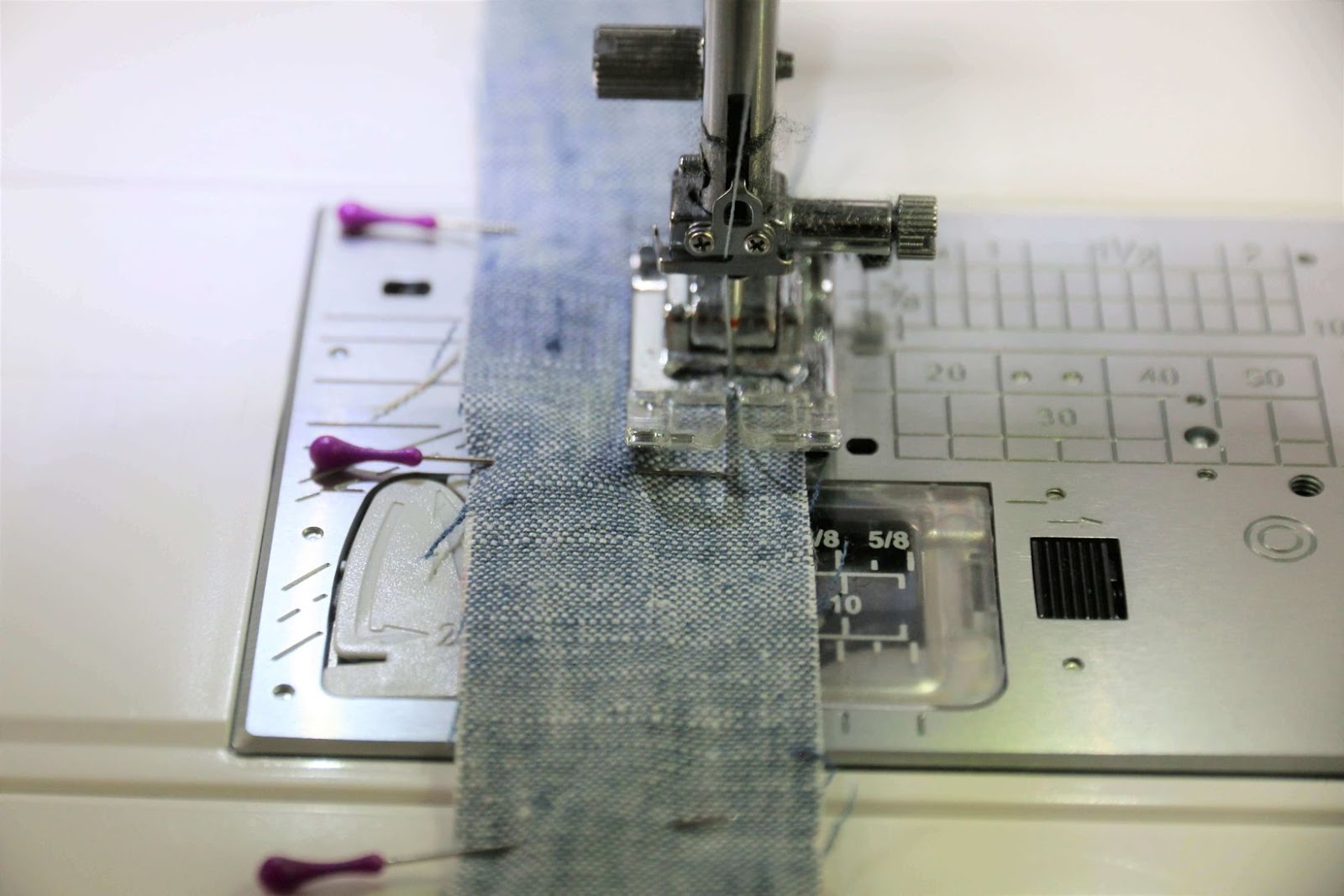 Zipper Cosmetic Bag Tutorial DIY Tutorial Ideas!