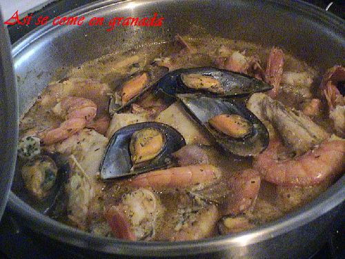 Zarzuela de pescado y mariscos