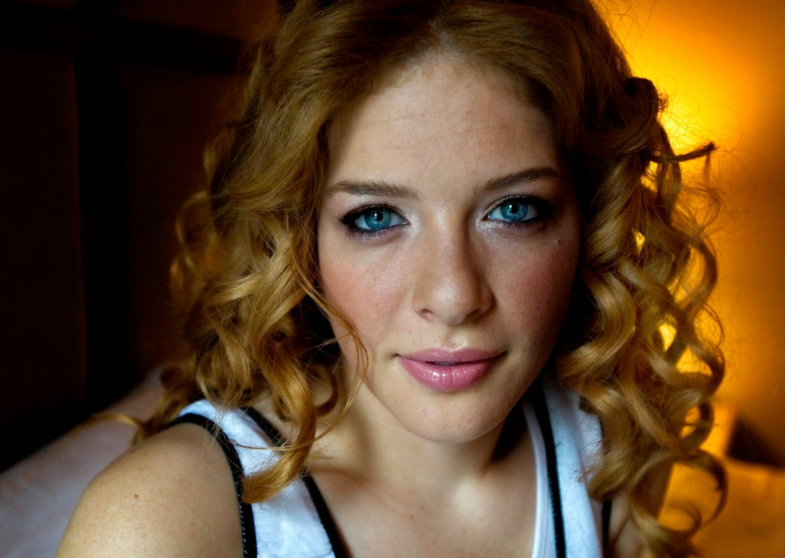 Rachelle Lefevre | Celebrity Pictures