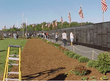 UNIQUE UNUSUAL OR INTERESTING: The Moving Wall - Vietnam Wall Traveling Memorial