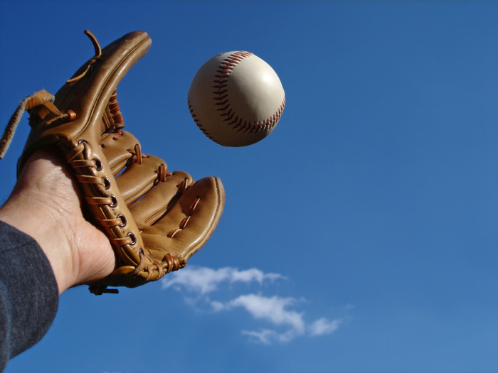 How To Catch A Baseball Without A Glove at Cristina Cowan blog