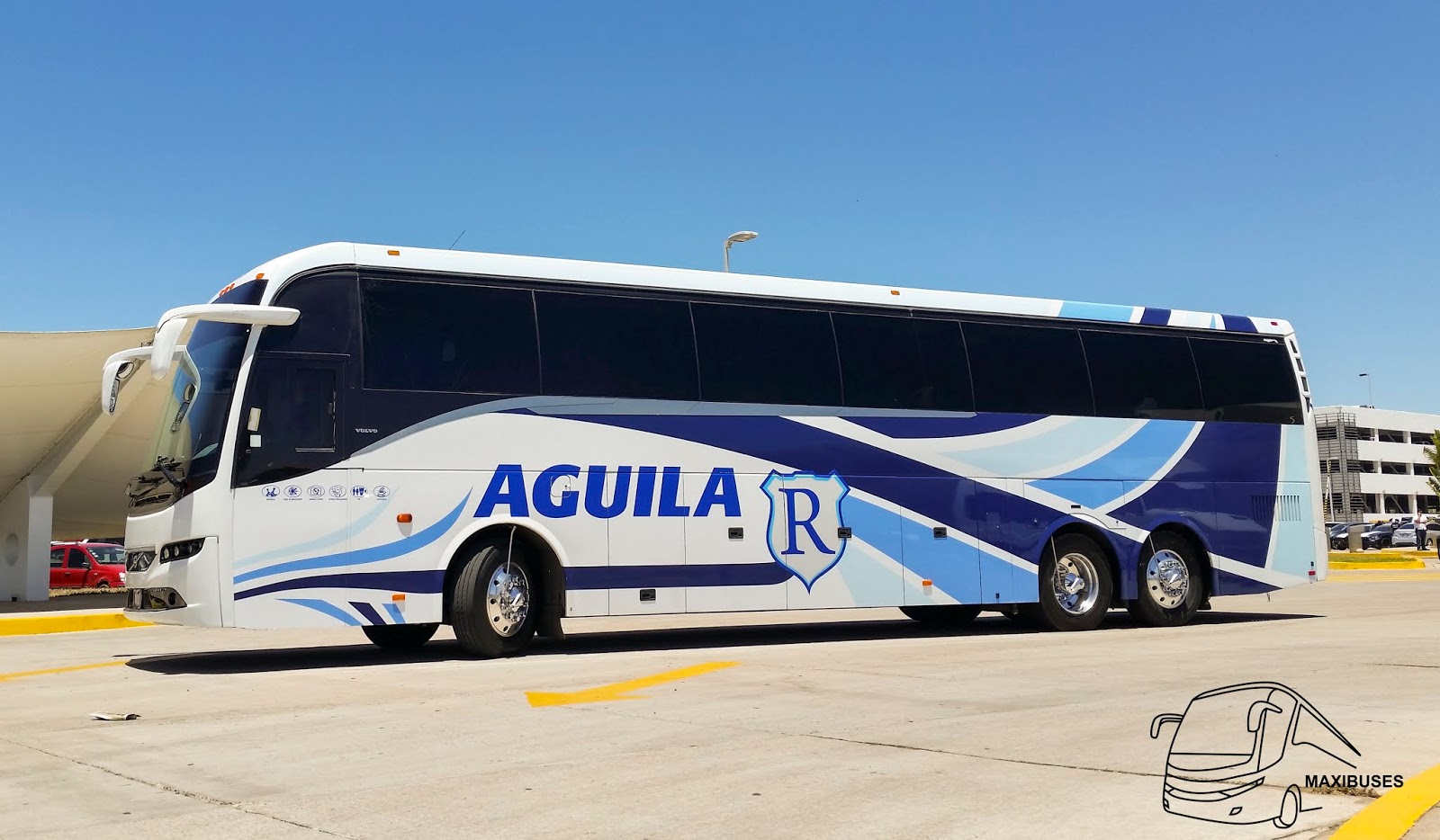 MAXIBUSES AUTOTRANSPORTES ÁGUILA REAL MAXIBUSES AUTOTRANSPORTES ÁGUILA REAL