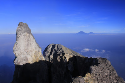 Misteri yang Ada di Gunung Merapi - Fakta Jagad
