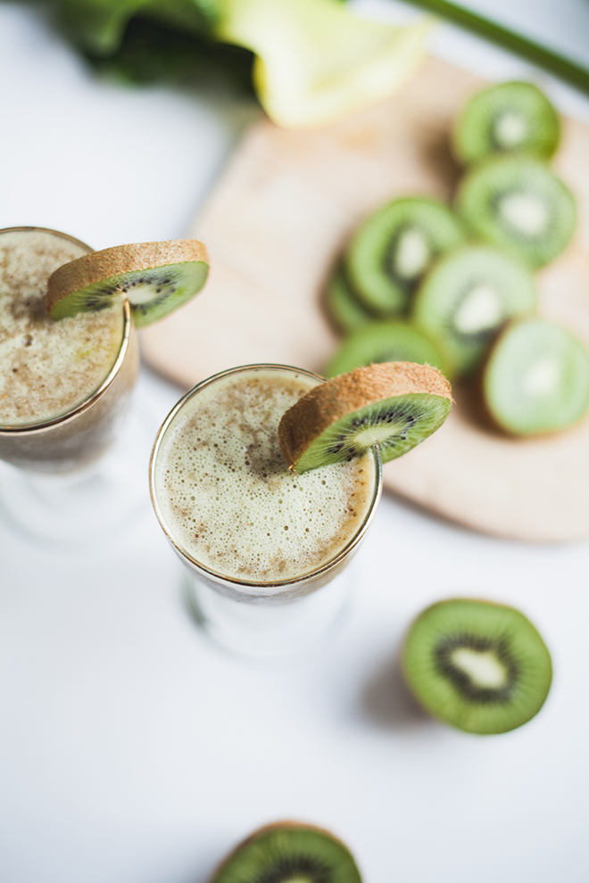 KIWI COCKTAIL BY WILL FROLIC FOR FOOD | Cocorrina | Bloglovin’