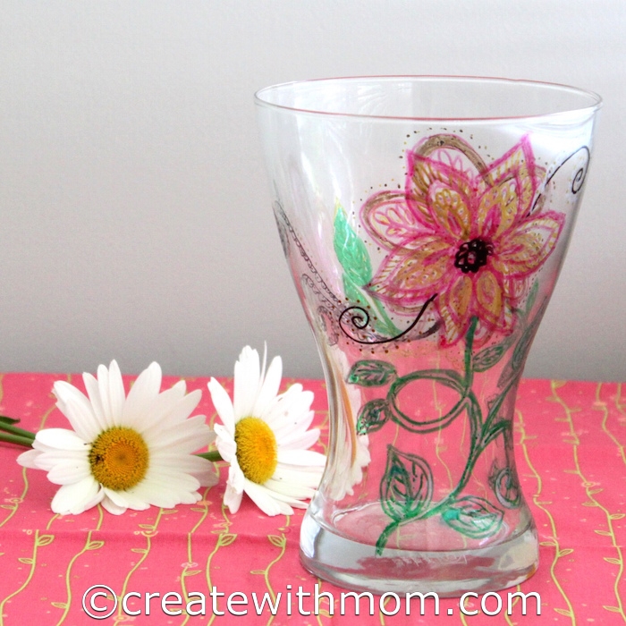 Create With Mom Decorative Vase Using DecoArt Glass Paint Marker