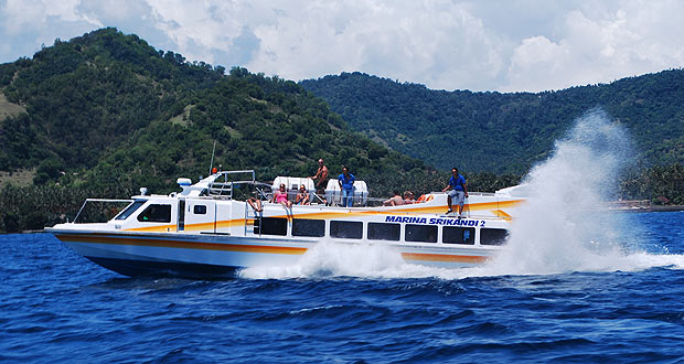 All About Beautiful Bali: Lombok -Take the fast boat