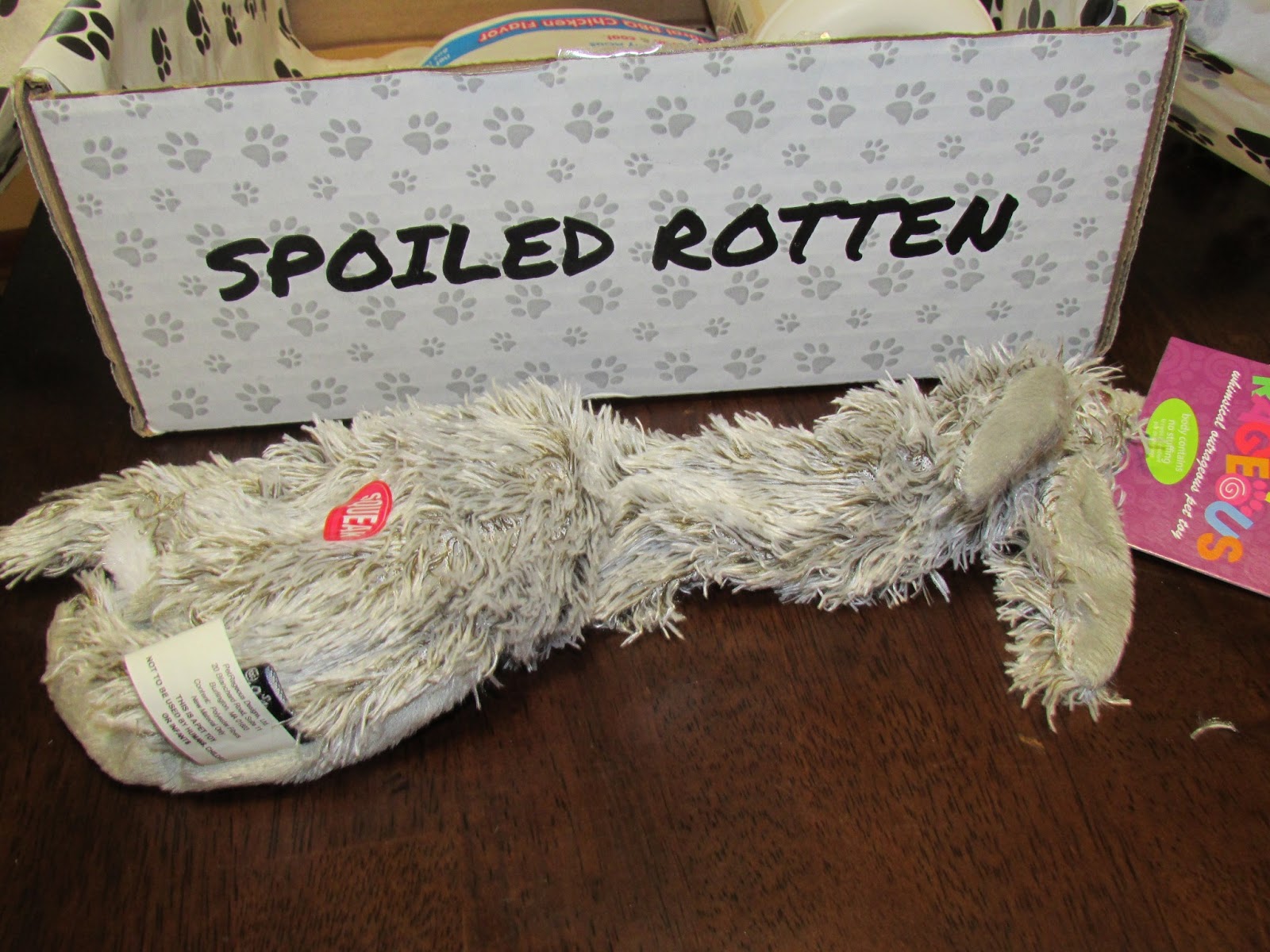 My Rotten Dogs: May 2013 Spoiled Rotten Box Review