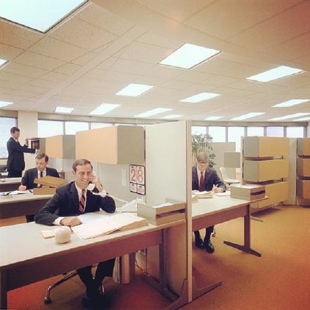 18 Fascinating Vintage Photos That Show the Golden Age of the Cubicle Farm Vintage Everyday