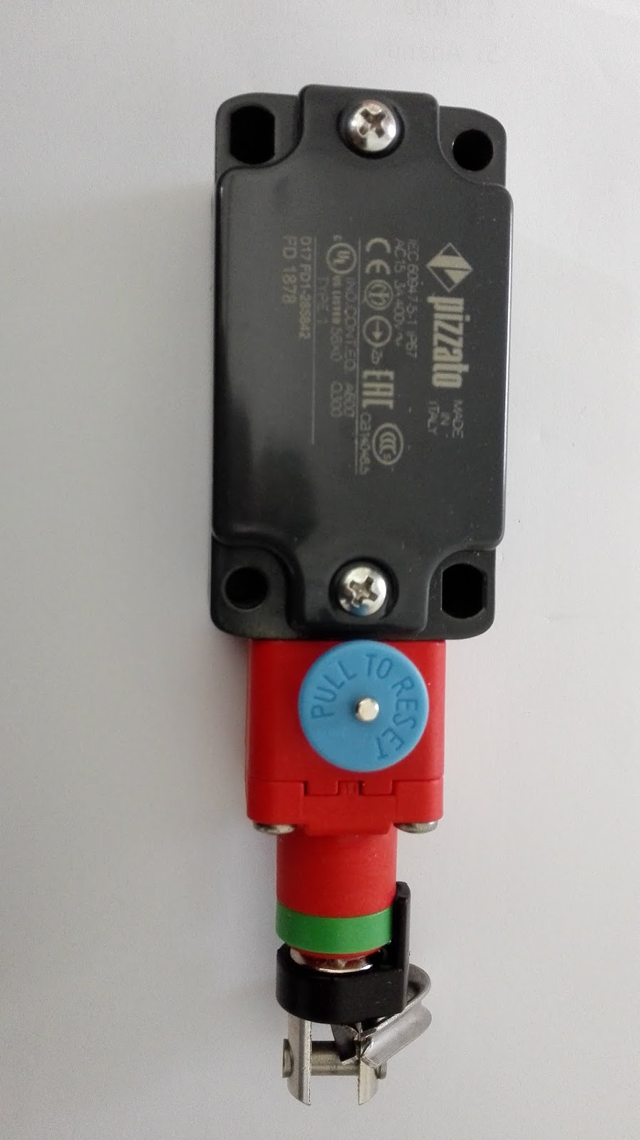 Bursa Electronics Pamulang Asli Safety switch Pizzato FD1878