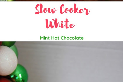 Slow Cooker White Mint Hot Chocolate #christmas #smoothi