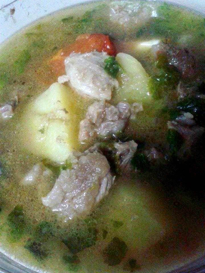 Resepi Sup Daging Dengan Tomato Yang Mudah