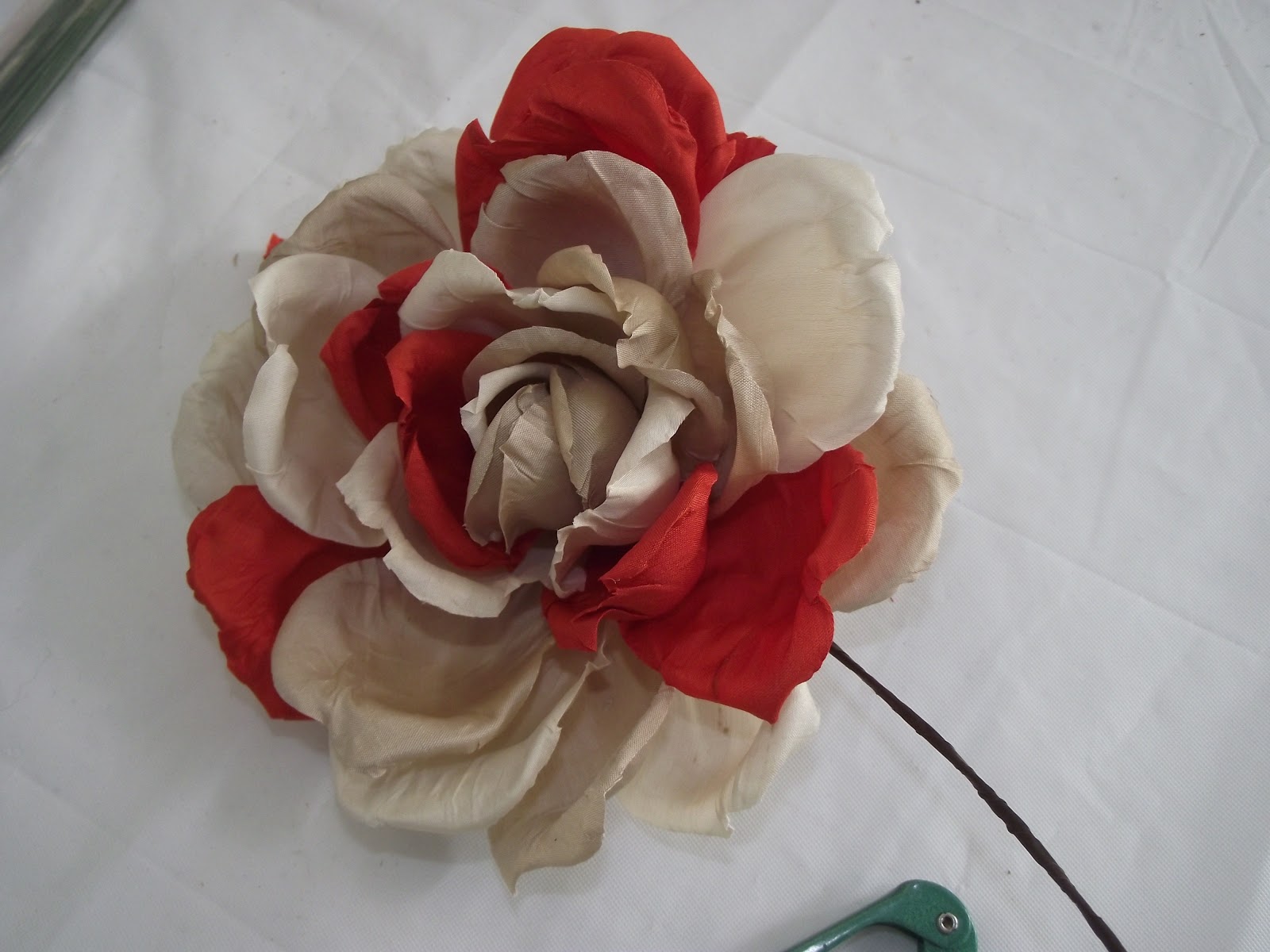 Love Hats How to make silk flowers the rose
