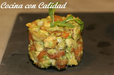 Tartar de Aguacate y Salmón ahumado