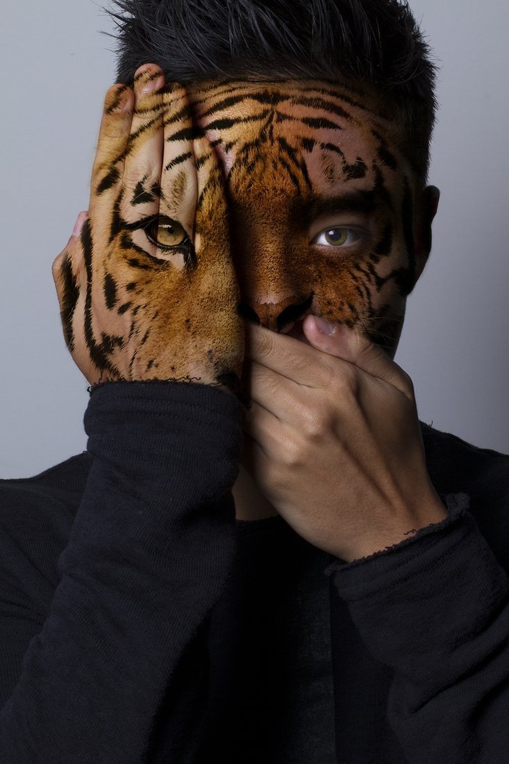 13-Devin-Mitchell-Photography-with-Animal-Faces-of-the-Wild-www-designstack-co