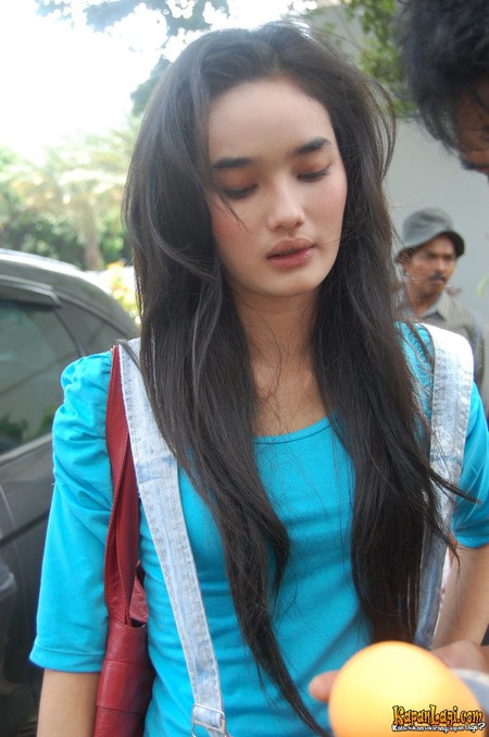 SeMeWeW: Foto Cantik Faby Marcelia