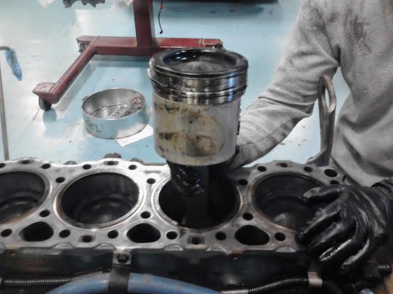 Jasons Diesel Detroit 60 series tear down, measure, and rebuild with