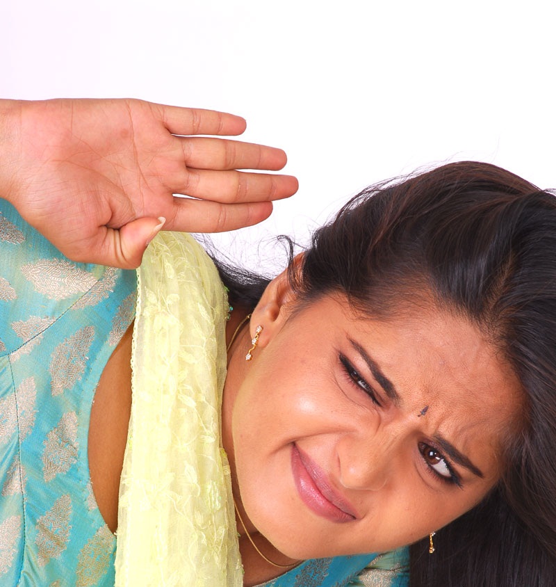 Anushka Shetty Funny Face Expressions Photos