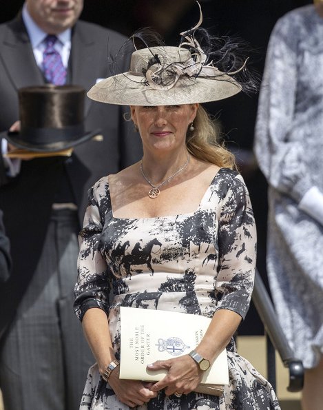 Queen Elizabeth II, Duchess Camilla of Cornwall, Countess Sophie of Wessex, Princess Anne, wearring is print dress