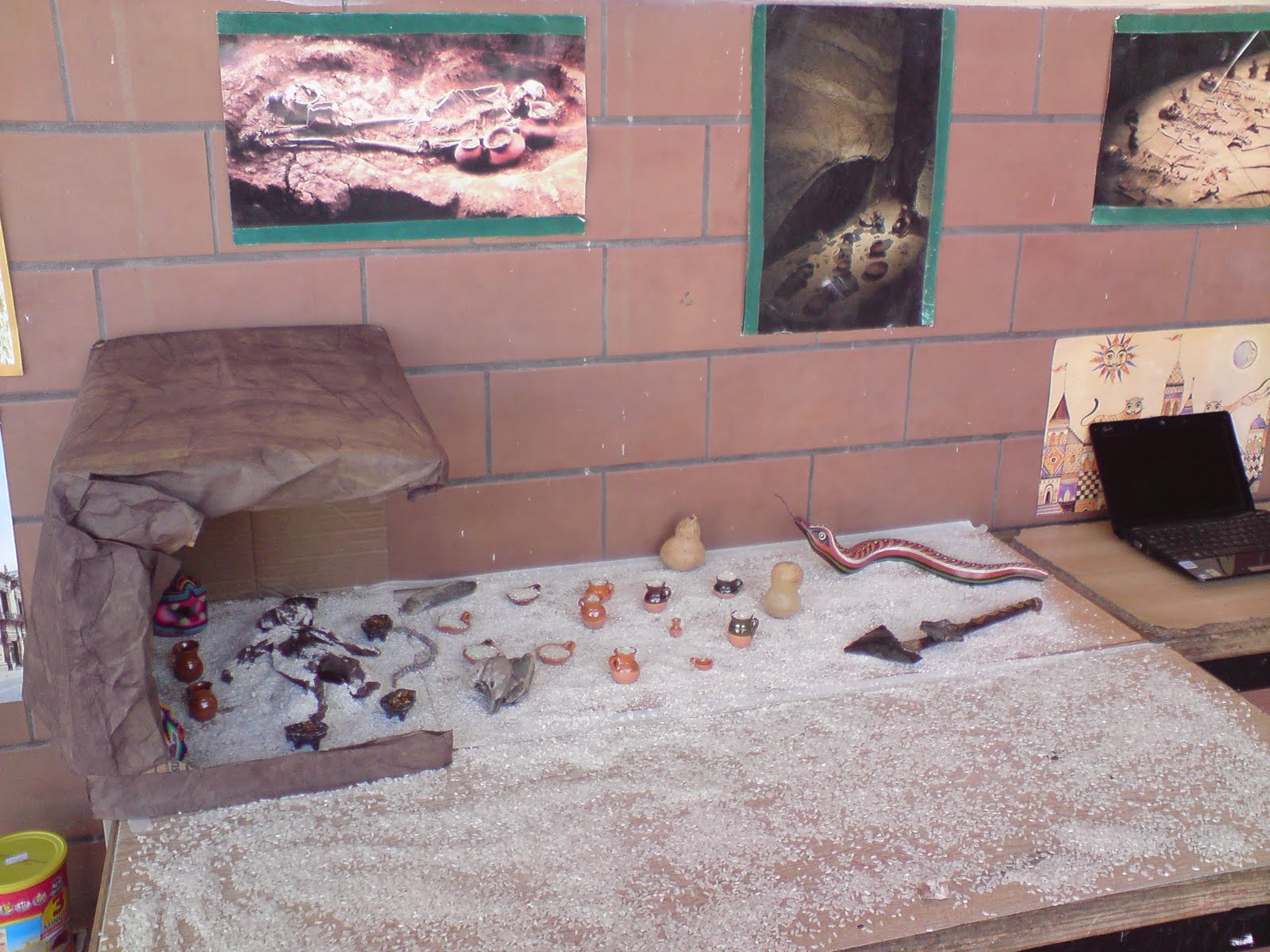 Hagamos Historia Exposición Tumbas de tiro