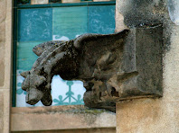 Gàrgola ornamental de la Torre Montserrat