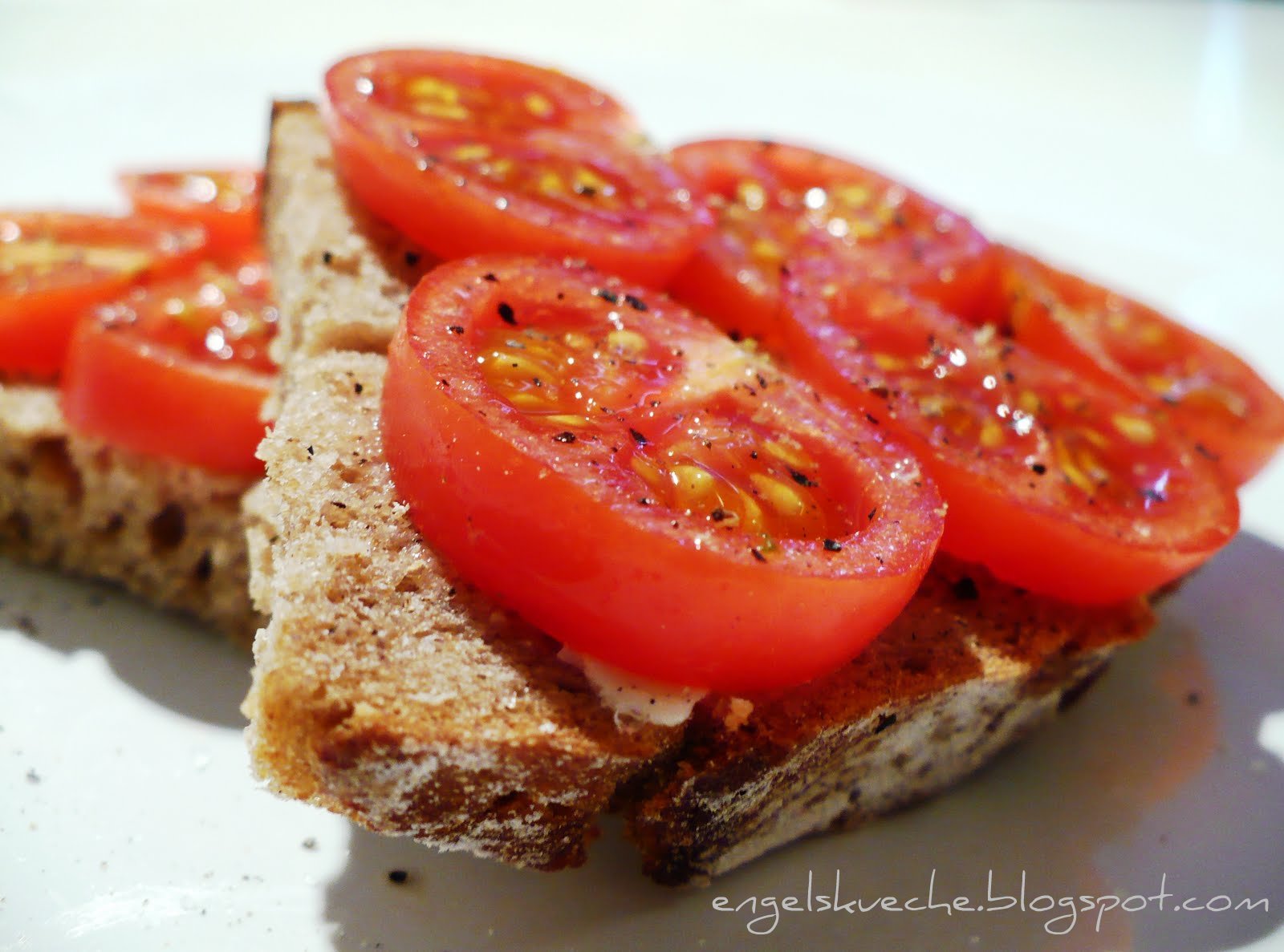 Essen aus Engelchens Küche: Tomaten-Brot