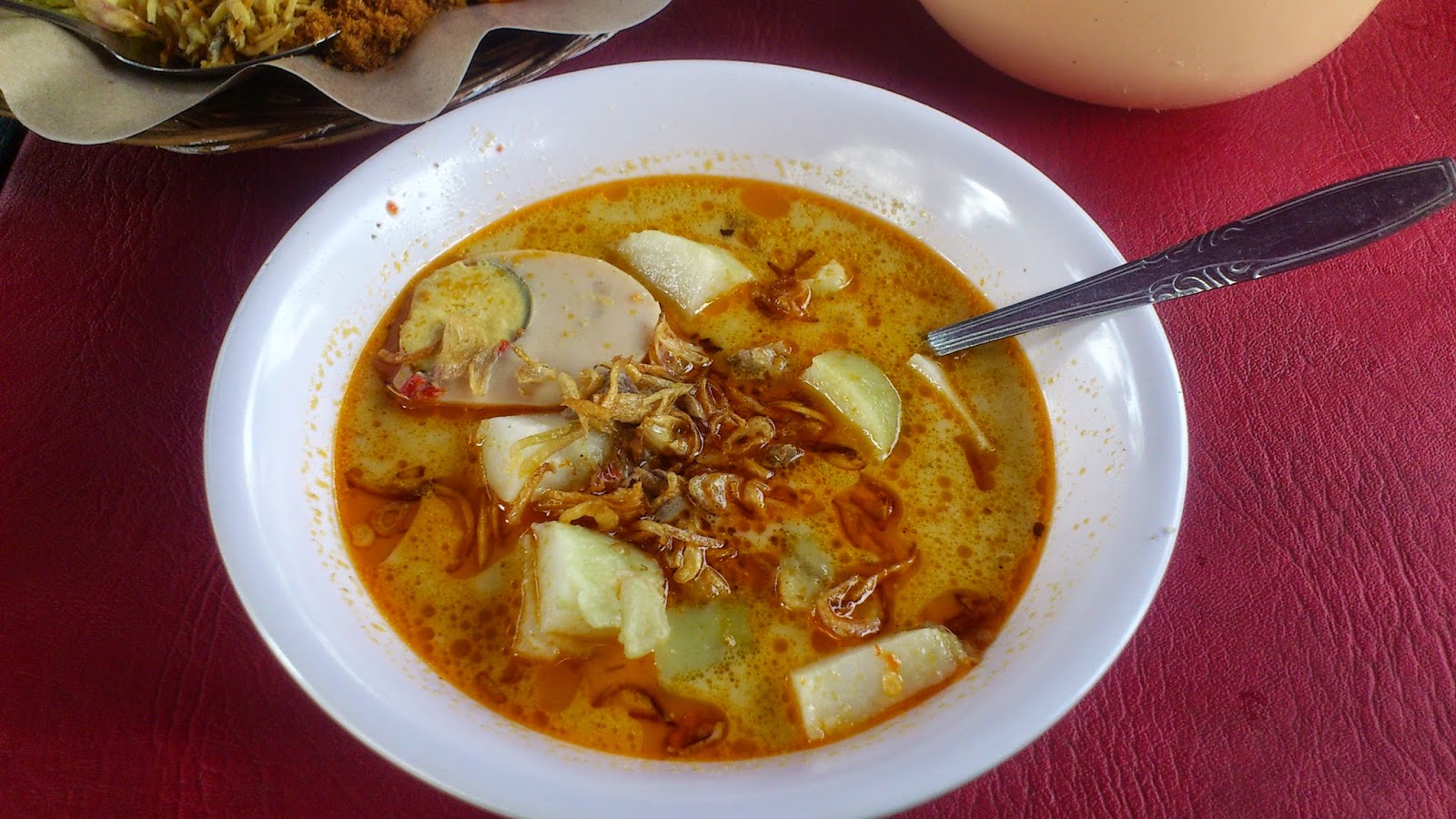 semua berawal dari rasa: Sarapan di Saparua