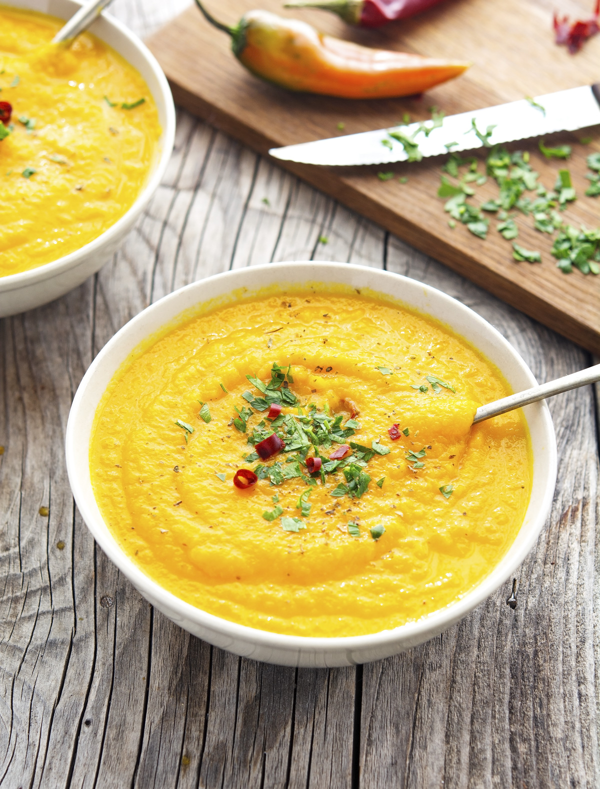 20-Minute Creamy Vegan Carrot Soup