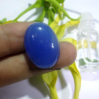 mustika bertuah tarikan asli batu mustika darah biru, sejarah batu mustika biru, khasiat batu mustika biru, khasiat batu biru delima, mustika biru delima, mustika biru laut, mustika biru safir, mustika hijau, mustika asli, batu tarikan, pusaka bertuah, benda bertuah, barang bertuah, barang mistik, barang koleksi, koleksi mustika, mustika bumi, mustika tarikan, pusaka tarikan, mustika alam,