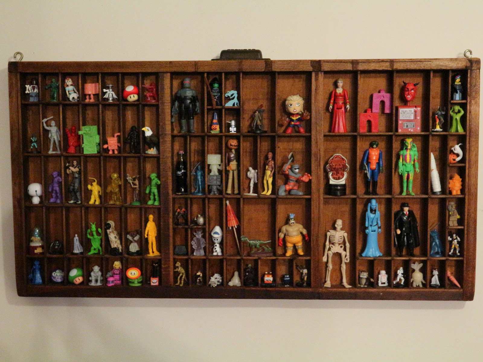 action figure storage box