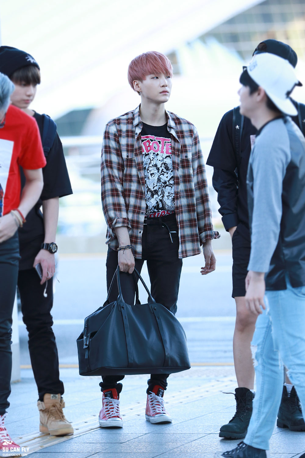 [Instiz] Shocking height and weight of BTS members + photos - Netizen