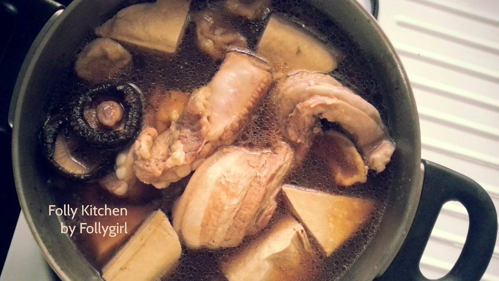 Folly Kitchen (Gluten, Eggs, Dairy and Nut Free Recipes) พะโล้