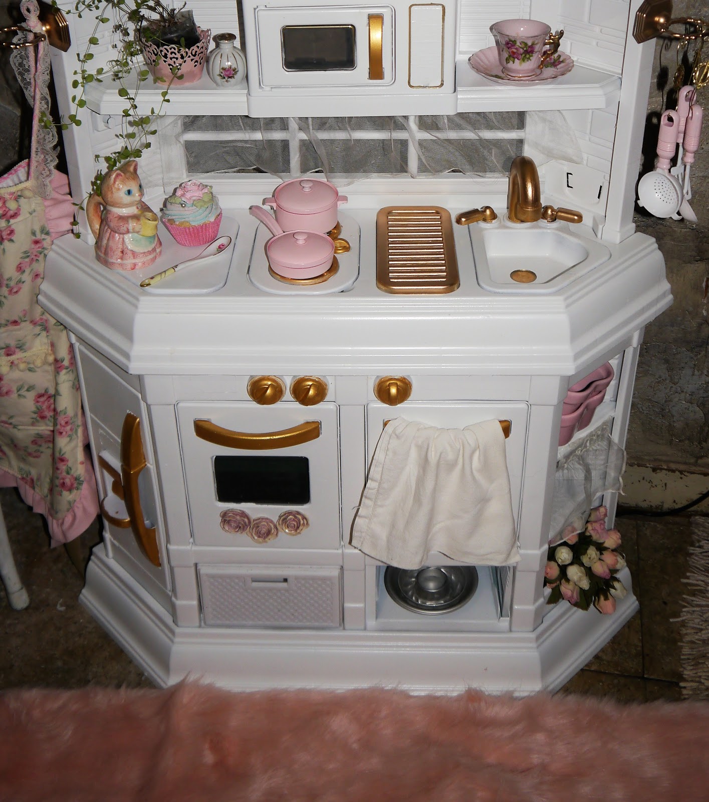 Suzy Homefaker Kids Play Kitchen Redo Makeover