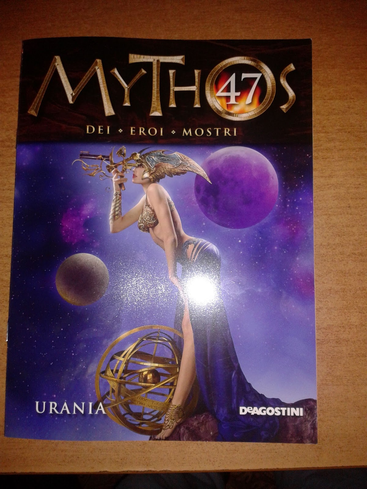 MYTHOS URANIA