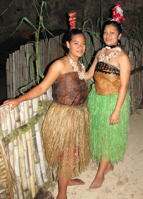 The Weary Traveller: Tongan dancers