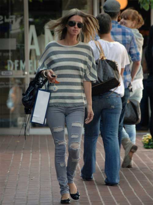 How to wear Distressed Jeans / geeks fashion